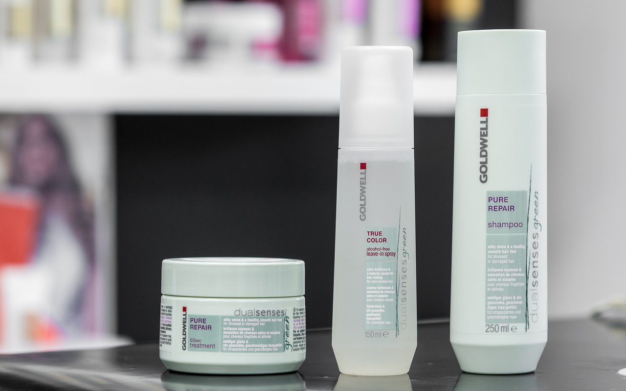 Goldwell Dualsenses verzorgingsproducten: een pot en twee flessen
